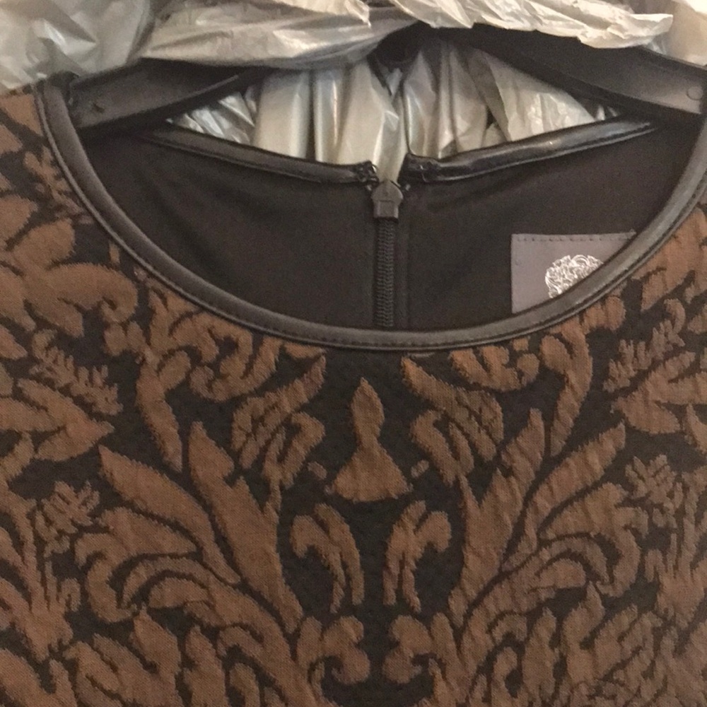Form fitting dress - Picture 7 of 8
